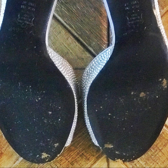 Fabulous Nina Crystal Heels - Formal - Size 7 - Picture 4 of 4